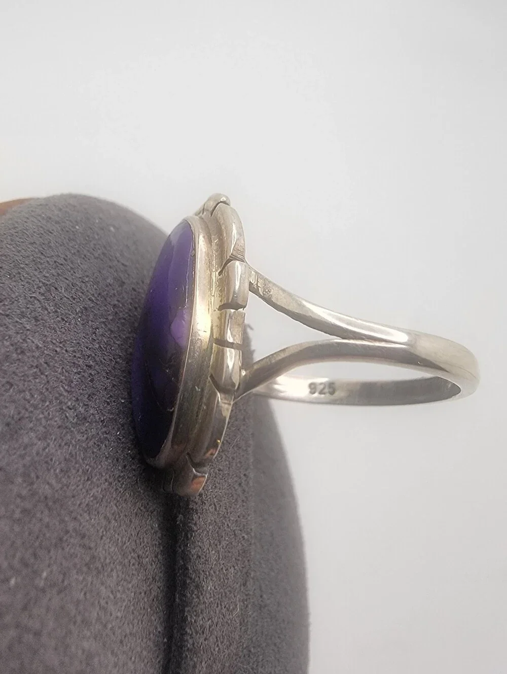Sterling Silver Purple Stone Oval Ring